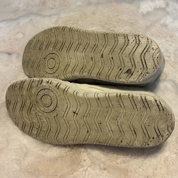 Men’s 11.5 new balance bride suede & leather  lace up low sneakers - Picture 4 of 4